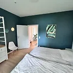 Raum2go - No1 Modernes Ruhiges 2-schlafzimmer & Park * 威斯巴登