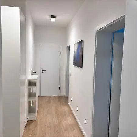 Raum2go - No1 Modernes Ruhiges 2-schlafzimmer & Park Wiesbaden