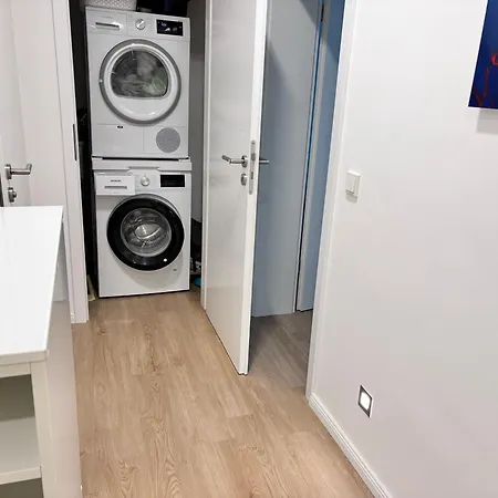 Apartment Raum2go - No1 Modernes Ruhiges 2-schlafzimmer & Park *